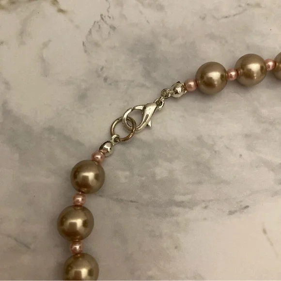 Vintage Pearl Necklace Classic Formal Cocktail Jewelry - Picture 7 of 12